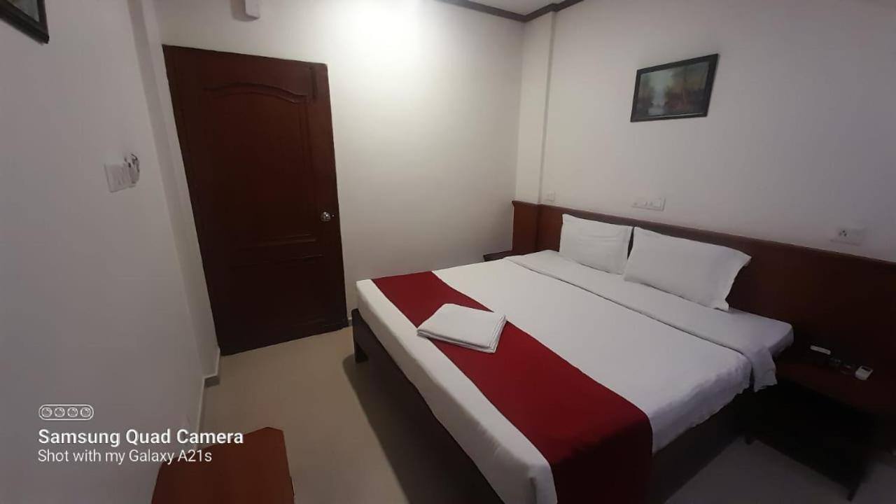 Hotel Sayoojyam Residency Palakkad Esterno foto